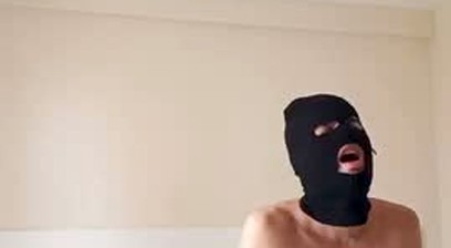 Putão me fez gozar muito