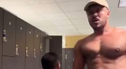 Pegação no banheiro da academia