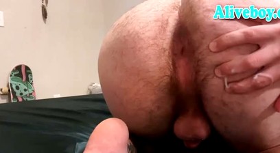 athletic american guy with tatttoos shows off his sexy ass