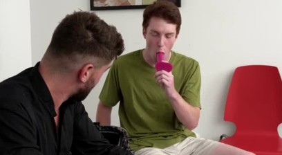 Teaching My Stepfather how To Use an Sex Toy - Myfamilydick