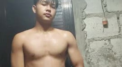Asian guy jerkinh his big dick