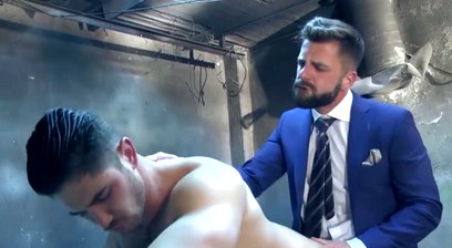 Russian Roulette: Dato Foland, Hector De Silva