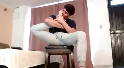 How delicious my feet smell