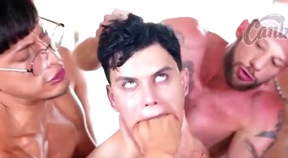 CaninoLatino gangbang
