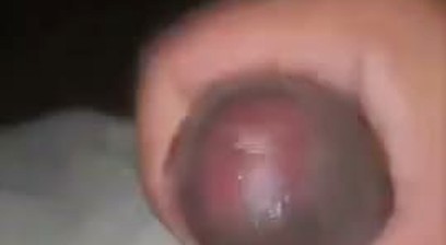 PUNHETA GOSTOSA DEMAIS!! ANTES DE IR DORMIR, EU FIZ UMA PAUSA NA SALA E ME MASTURBEI BEM GOSTOSO