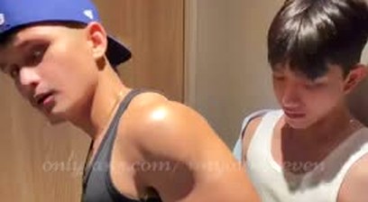 Ducal fucks in a restroom