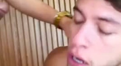 Aguenta, puta... Deixa pica entrar inteira