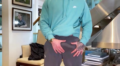 Young Muscular Straight Stud Wanks his Huge Hard Uncut Cock & Shoots his Load Over his Six Pack!