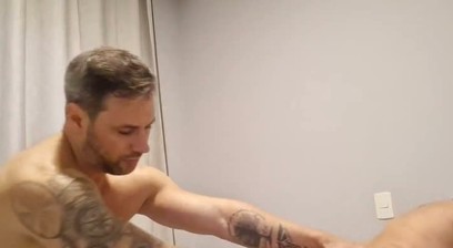 Casado Passivo Submisso Abre o Cuzinho pro Hetero Comedor Dominador