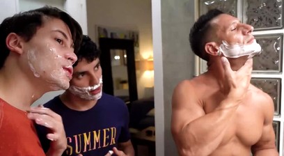 Teaching Joaquin and Danny proper massive cock sucking styles