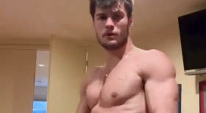 Sexy Straight Jock Gettig Naked on Webcam