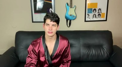 Hot buff guy talks and jerks off on cam