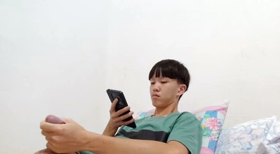 Gay pendiam Indonesia ngocok kontol