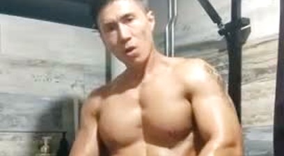 Chinese gym guy cumshot