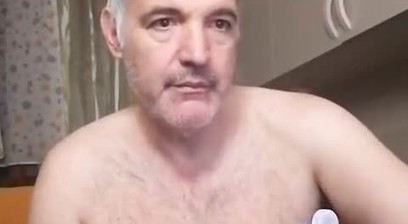 A Porn Movie and a Handjob to Wake up Content and Happy!