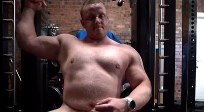 Thick Swollen Bodybuilder Working Uncut Cock to Explosive Cumshot