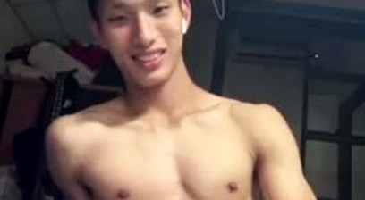 Chinese athletic guy cumshot