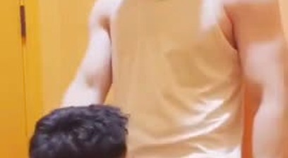 Chinese - Buổi tập gym sung sướng