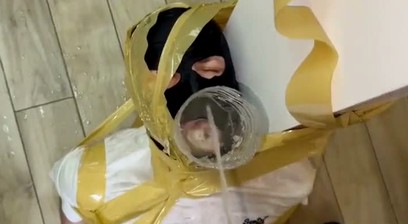 French slut drinks piss