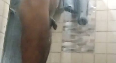 I am bathing alone, someone please come