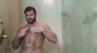 Frank Defeo Shaving In The Shower