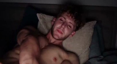 Hot stud on cam
