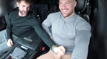 TexasGymJock blows Curved King