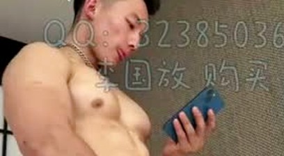 Chinese gym guy solo