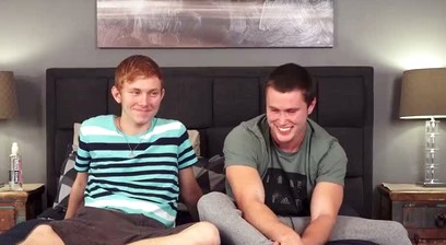 Hot Men Enjoy Each Other Fully Bareback