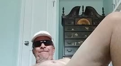 Stripping and cumming
