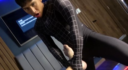 eastboys- nau spider handjob