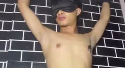 Pinoy twink handjob