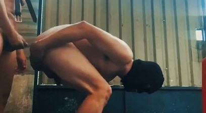 Master Trung in Tan Phu wants to have fun with one slave outdoor