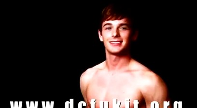 DCFUKIT-Brent Corrigan How To Put On A Condom