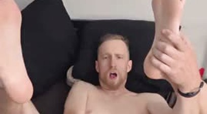 Dildofag26 fucks his ass with huge dildo