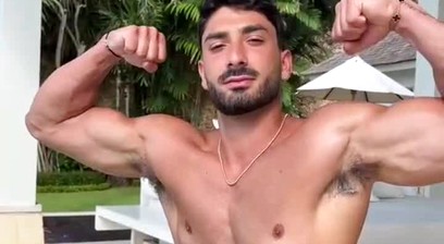 Hot Men 4: Wet Edition