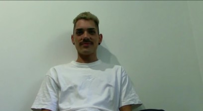 Tattooed homo Beckett arousing viewers with his solo wanking sesh