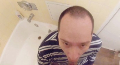 BIGGBUTT2XL GIVES BBC A BATHROOM BLOWJOB IN COLLINGSWOOD NEW JERSEY