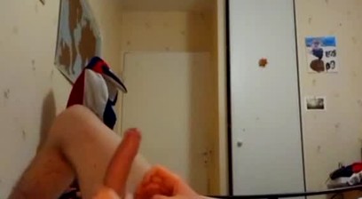 Francais 18 ans grosse bite se branle et jouit