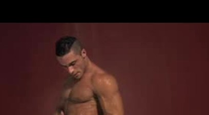 Joey Van Damme Showers