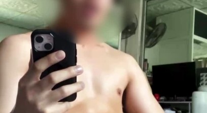 T00teeorg_t00eet - Horny boy jacking off