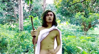 Sexy Pinoy Green Elf pissing and jerking in the forest