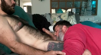 Bearded Dad Sucks Off His Hairy Cub And Gets A Load Of Cum