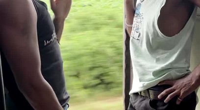 gopalna in train -  Desimonster