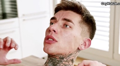 Meet Robert Royal and his royal big cock