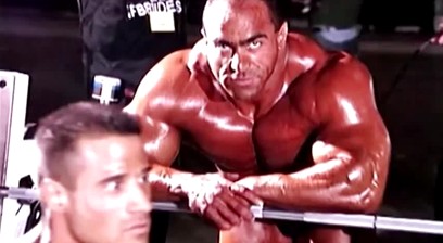 Nasser El-sonbaty Sexy Posing and Lifting Weights Backstage @ 1999 Mr. Olympia