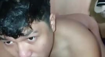 Chinupa si bestfriend habang wala ang jowa