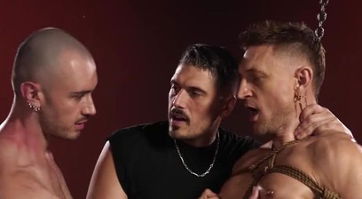 WoodxBound hold onto Phoenix Leos ass while pounding Rew Lobo