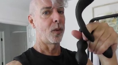 Huge Sex Machine Wrecks Daddys Bum