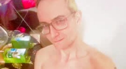 Quelqu’un ma sucer ma belle dure